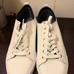 Tommy Hilfiger White Sneakers with Gold Eyelets